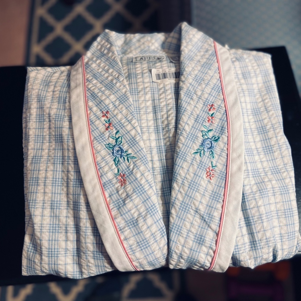 Vintage Appel Blue & White Plaid Cotton Seersucker Summer Bathrobe; NWT; Medium